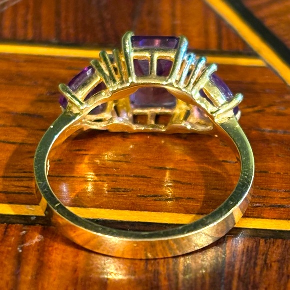 Genuine 14K Yellow Gold & Emerald-Cut Amethyst Antique Diamond Ring, Size 6.25 - Picture 4 of 9